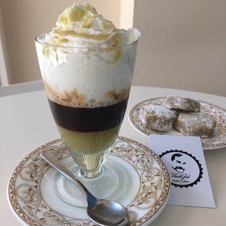 Vladigal Mister Coffee